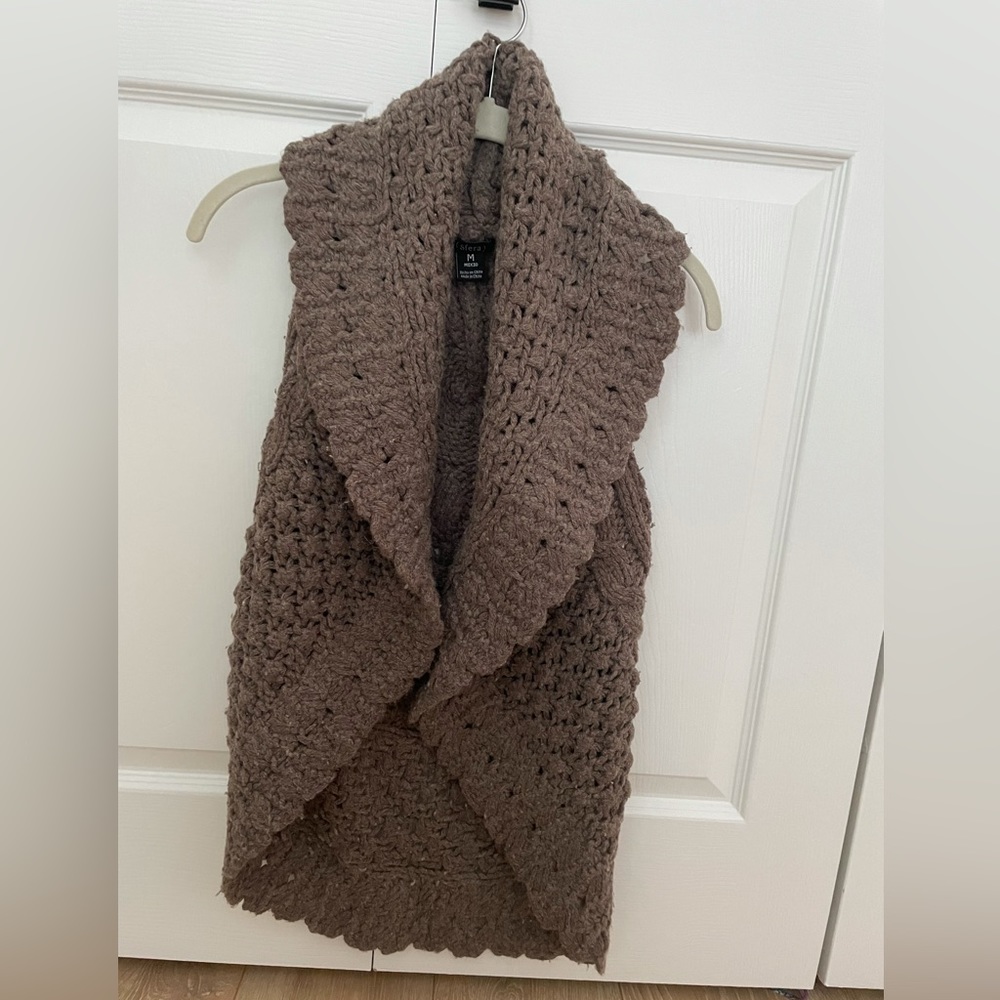 Sferra Vest